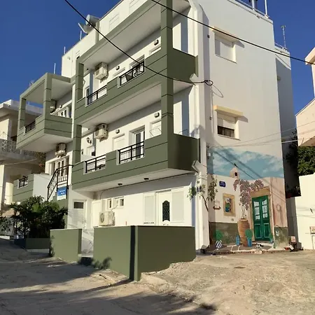 Blue Sky Apartments Makrýgialos Buitenkant foto
